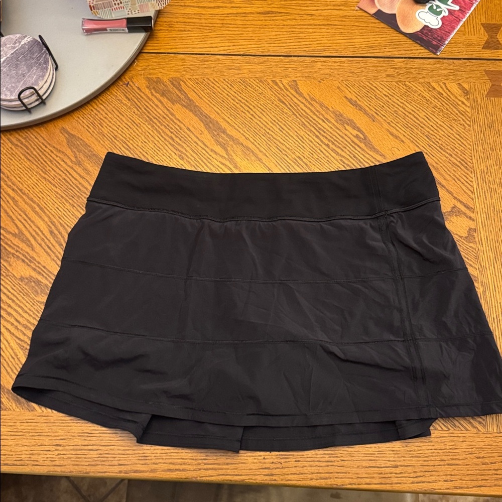 Lululemon tennis skirt size 12 tall black